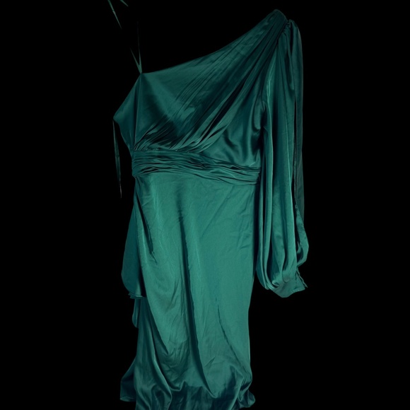 Ieena X Mac Duggal NWT Emerald Satin One Sleeved Cocktail Dress Sz 10 - Picture 4 of 13